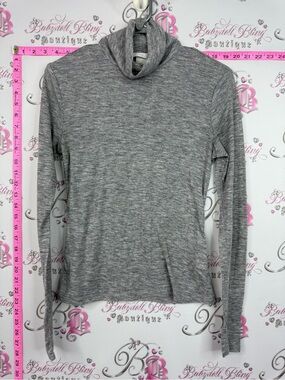 H&M Gray Long Sleeve Turtleneck Sweater
